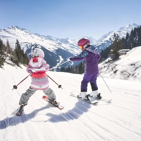 假日公园 Austria Parks - Arlberg Gmbh *